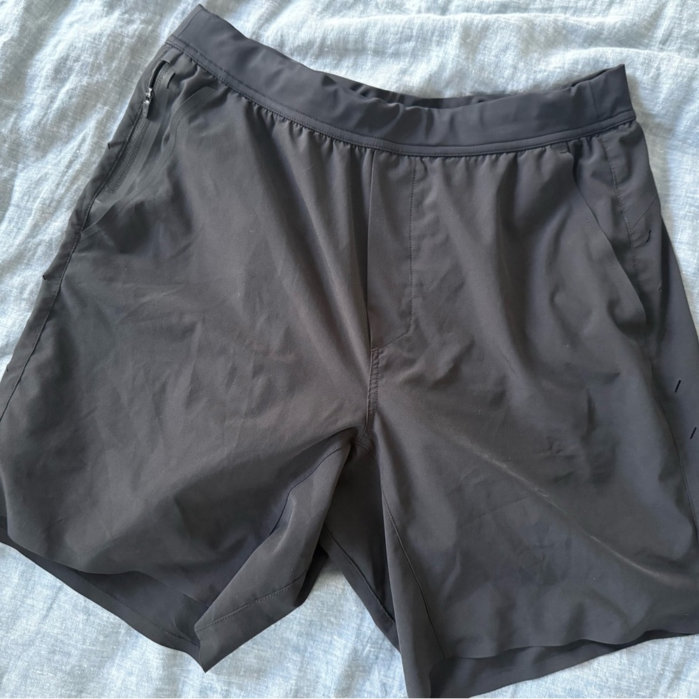 Ten Thousand Large 7” Black Athletic Shorts with liner